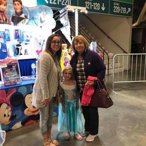 Meet your Posher, Sharon